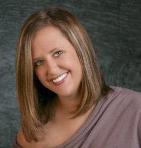 Headshot of Lubbock Photographer Leslie Ann Kitten